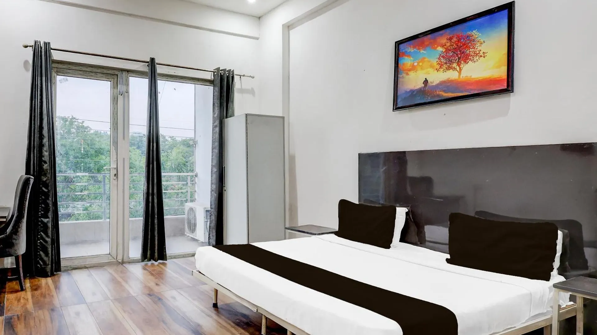 ***  Hotel O Daffodils Inn Gurgaon India